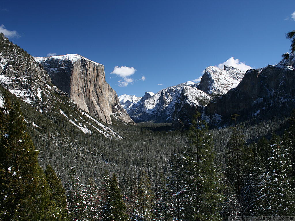 Yosemite National Park - Tunnel View in Winter
